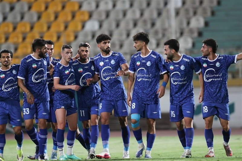 فریبا: اسکلت استقلال حفظ شده؛ بازیکنان جوان از فرصت استفاده کنند