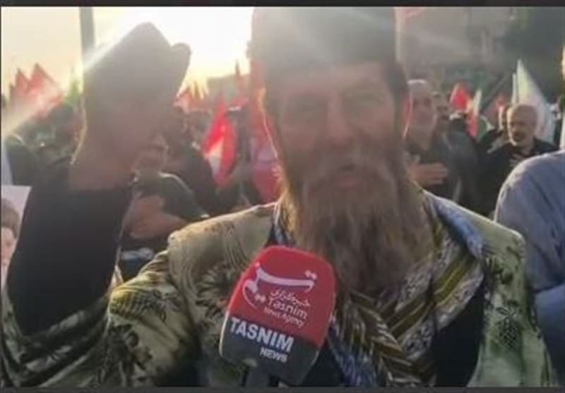 ببینید: شعار عشایر خوزستانی در مراسم تشییع رهبر شهید انقلاب