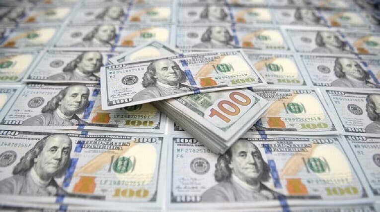 فروش 1000 دلار اسکناس ارز در شعب 3 بانک از امروز