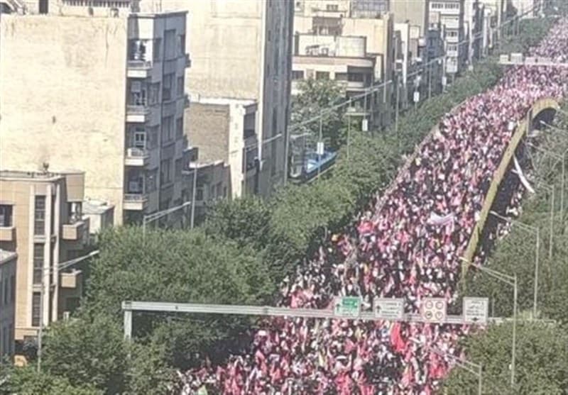 ببینید| پل کالج تا به ‌حال چنین جمعیتی ندیده بود
