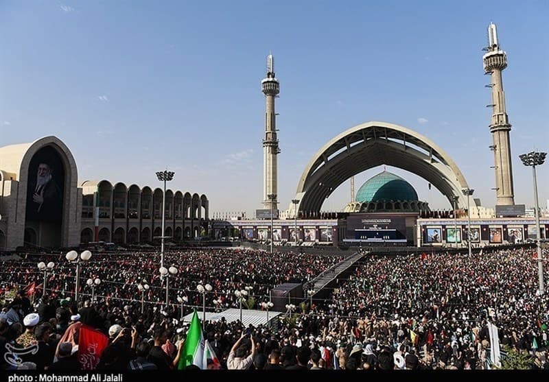 بزرگ‌ترین بیعت ملی با آیت‌الله سید مجتبی خامنه‌ای در تشییع رهبر شهید