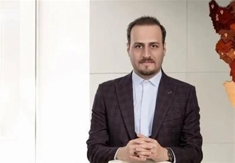 نقد نگاه بی قید و شرط به شرق