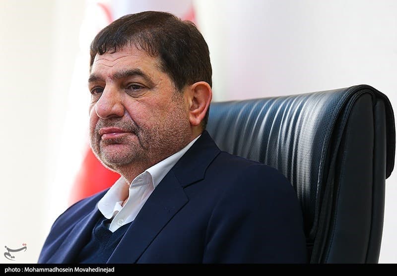مخبر: اگر تنگه هرمز باز است، پس چرا نفت گران می‌شود؟!