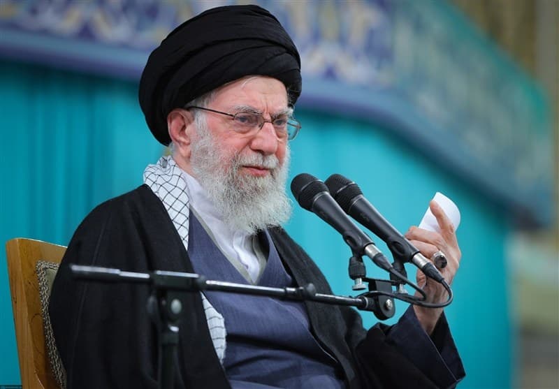 کارگران؛ سد مقاوم در برابر توطئه استکبار برای از کار انداختن تولید
