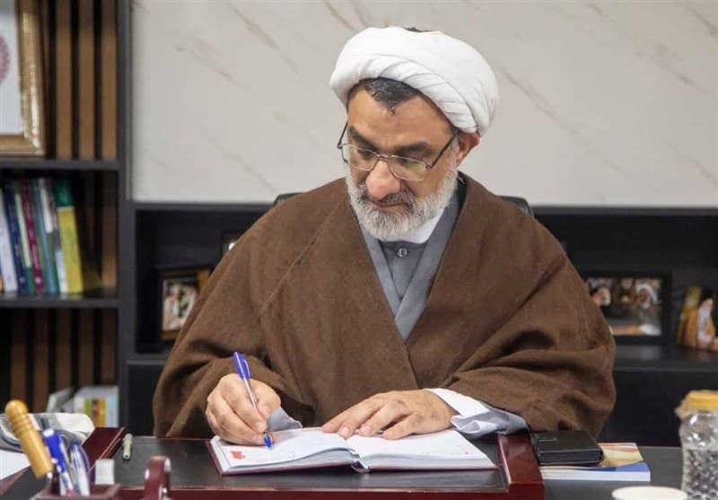 آزادگان سرمایه‌ای ارزشمند برای جهاد تبیین و تقویت هویت نسل جوان هستند