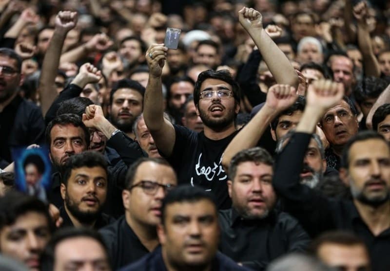مراسم عزاداری شب عاشورای حسینی در جوار محل شهادت قائد شهید