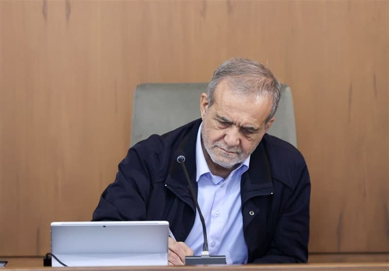 "الگوی نوین حکمرانی مؤسسات آموزش‌عالی غیردولتی"از سوی پزشکیان ابلاغ شد