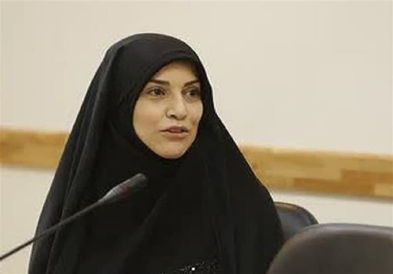 نقشه راه عبور از تحریم و علاج آن، حضور فعال مردم در میدان تولید است