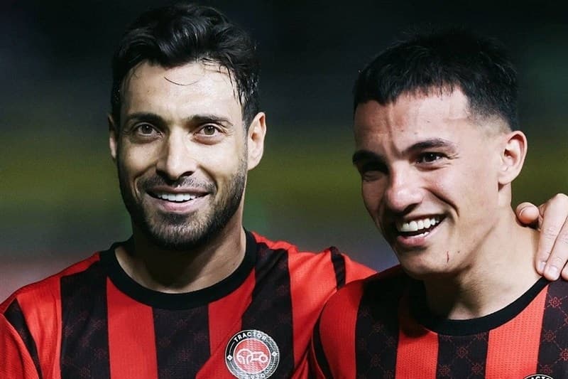 خلیل‌زاده: از سپاهان باهوش‌تر بازی کردیم/ پرسپولیس تیم خوبی دارد